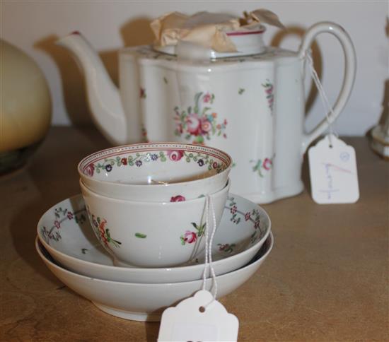 18C New Hall silver shape teapot, painted floral sprays (pattern 241) & two tea bowls and saucers